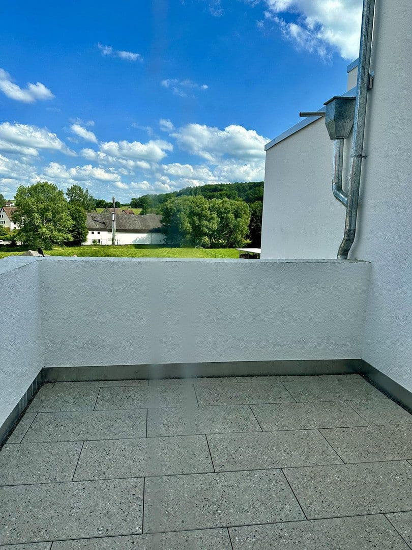 Pronájem bytu 1+kk 75 m², Waldenbucherstraße 37, Aichtal, Bádensko-Württembersko Pronájem bytu 1+kk 75 m², Waldenbucherstraße 37, Aichtal, Bádensko-Württembersko