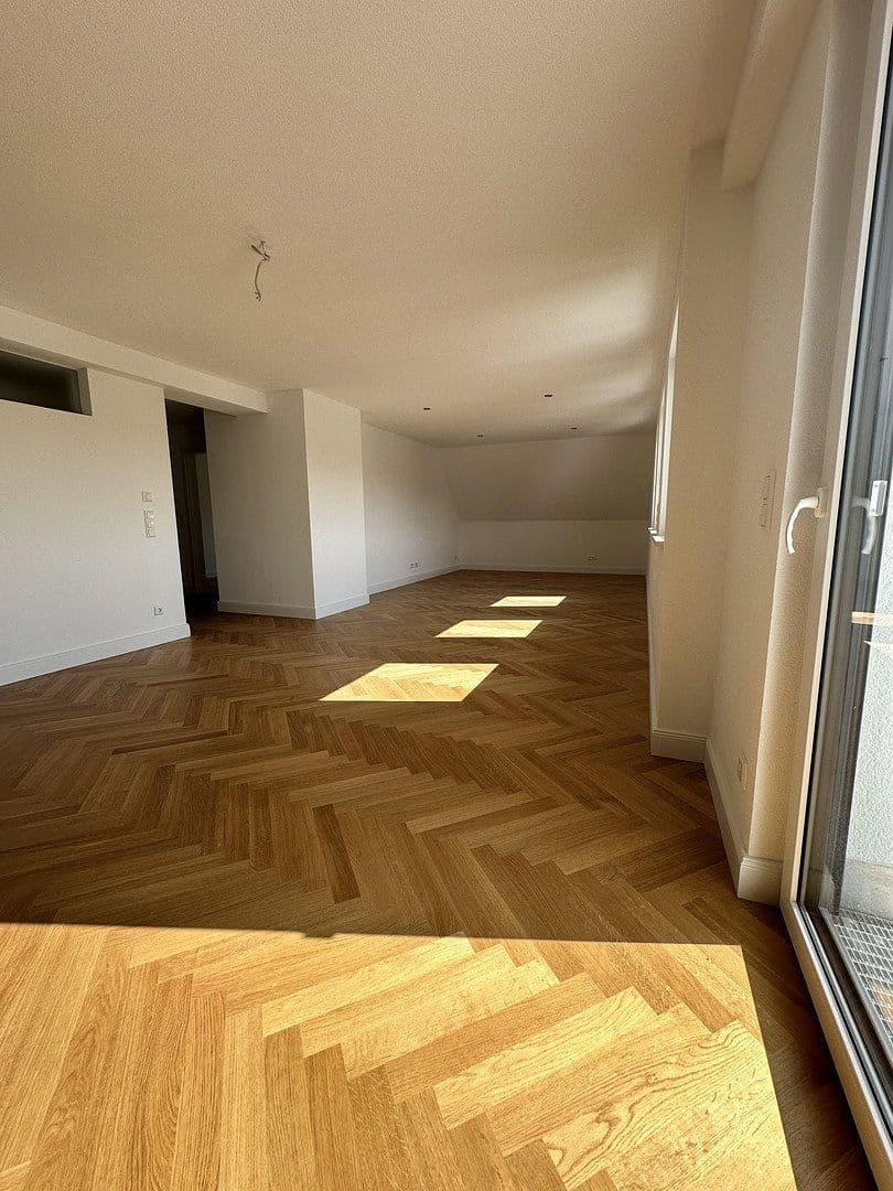 Pronájem bytu 1+kk 75 m², Waldenbucherstraße 37, Aichtal, Bádensko-Württembersko Pronájem bytu 1+kk 75 m², Waldenbucherstraße 37, Aichtal, Bádensko-Württembersko