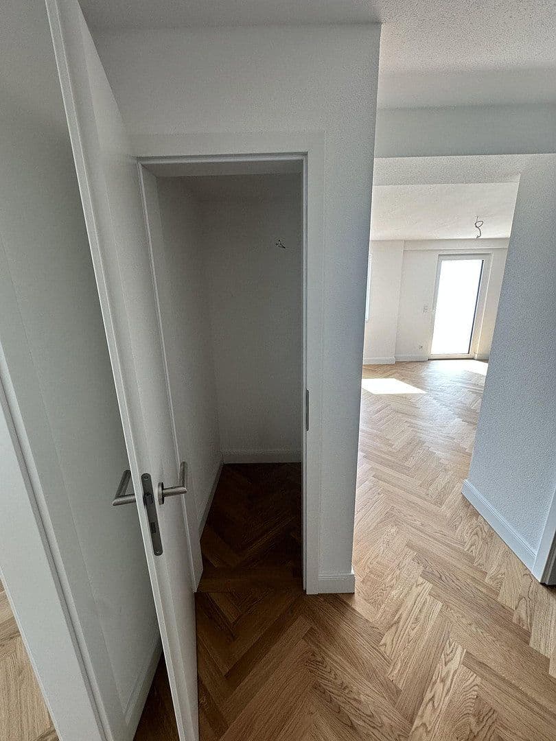 Pronájem bytu 1+kk 75 m², Waldenbucherstraße 37, Aichtal, Bádensko-Württembersko Pronájem bytu 1+kk 75 m², Waldenbucherstraße 37, Aichtal, Bádensko-Württembersko