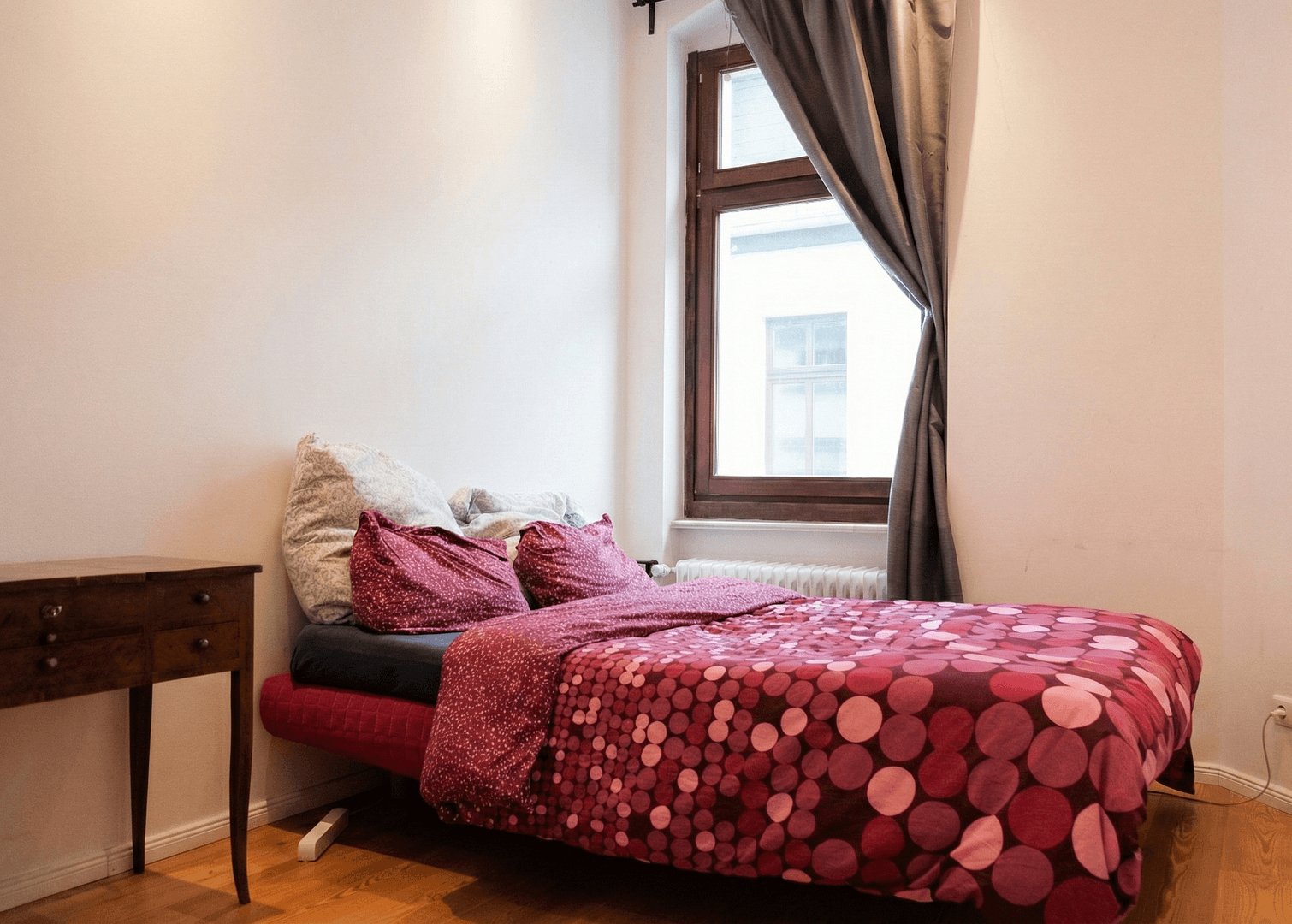 Prodej bytu 3+1 77 m², Berlin, Berlín Prodej bytu 3+1 77 m², Berlin, Berlín