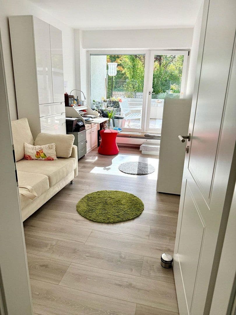 Prodej bytu 4+1 138 m², Am See 12, Haar, Bavorsko Prodej bytu 4+1 138 m², Am See 12, Haar, Bavorsko