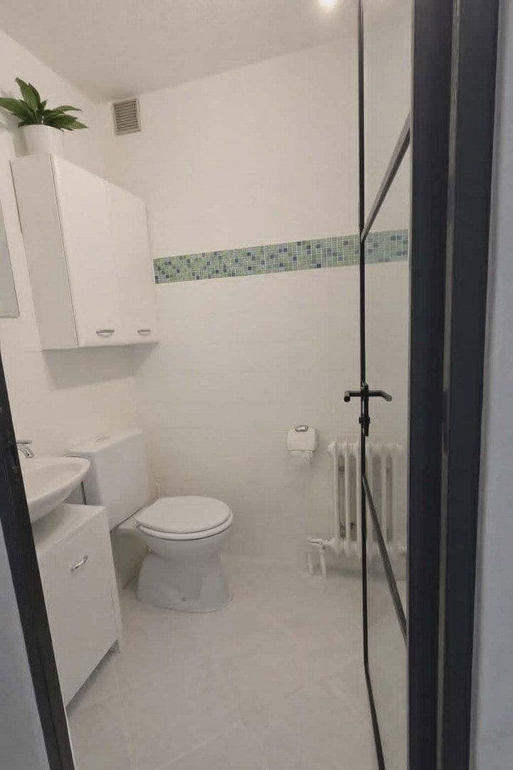 Prodej domu 143 m², pozemek 194 m², Unter dem Dorf 51, Bad Säckingen, Bádensko-Württembersko Prodej domu 143 m², pozemek 194 m², Unter dem Dorf 51, Bad Säckingen, Bádensko-Württembersko