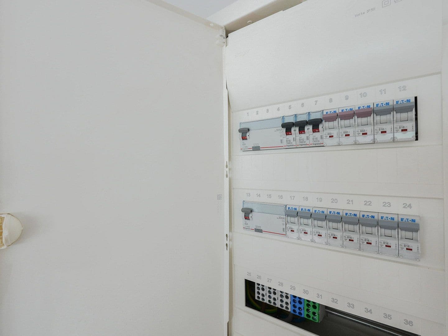 Pronájem bytu 2+1 65 m², Siemensstraße 52, Düsseldorf, Severní Porýní-Vestfálsko Pronájem bytu 2+1 65 m², Siemensstraße 52, Düsseldorf, Severní Porýní-Vestfálsko