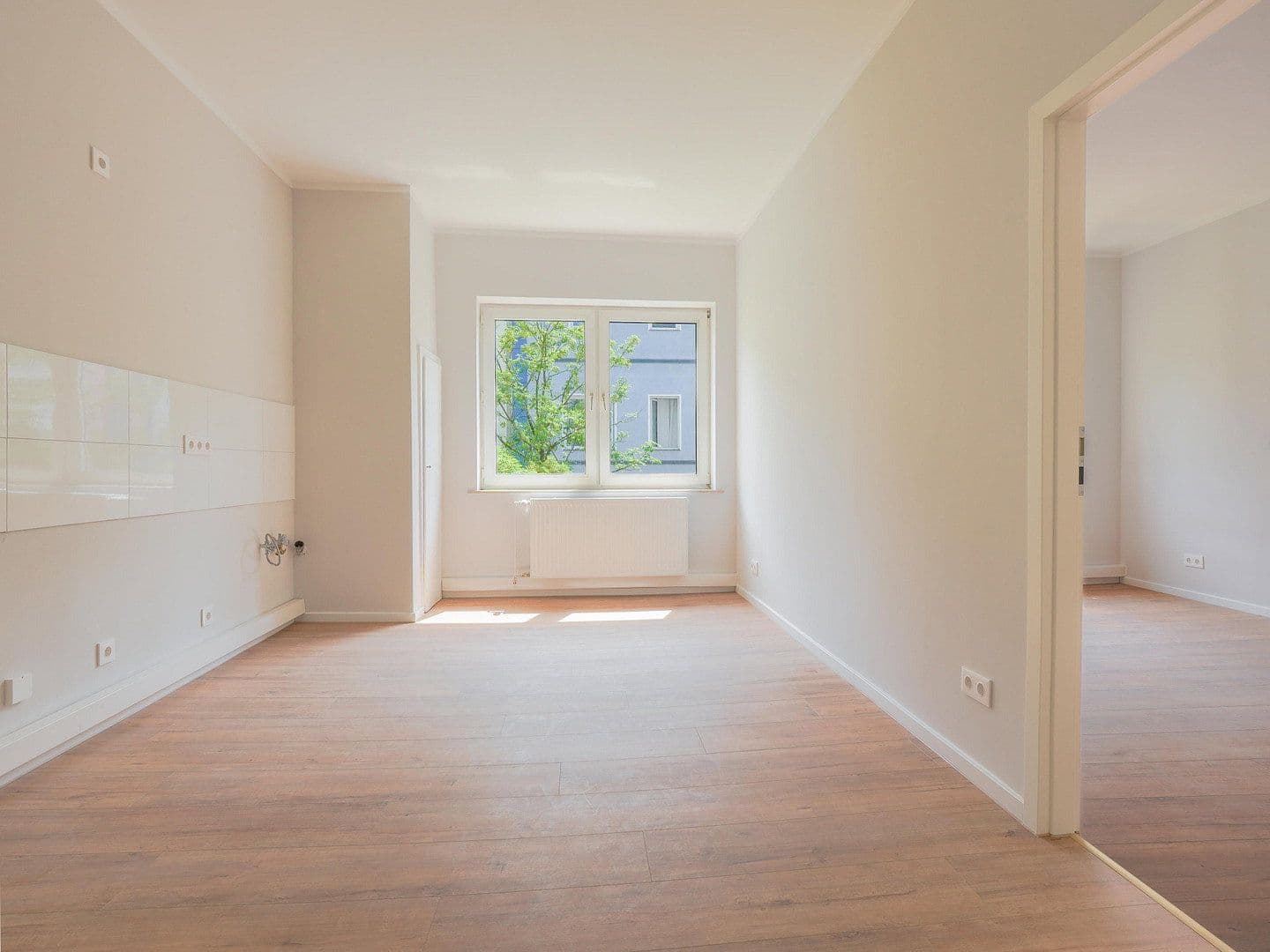 Pronájem bytu 2+1 65 m², Siemensstraße 52, Düsseldorf, Severní Porýní-Vestfálsko Pronájem bytu 2+1 65 m², Siemensstraße 52, Düsseldorf, Severní Porýní-Vestfálsko