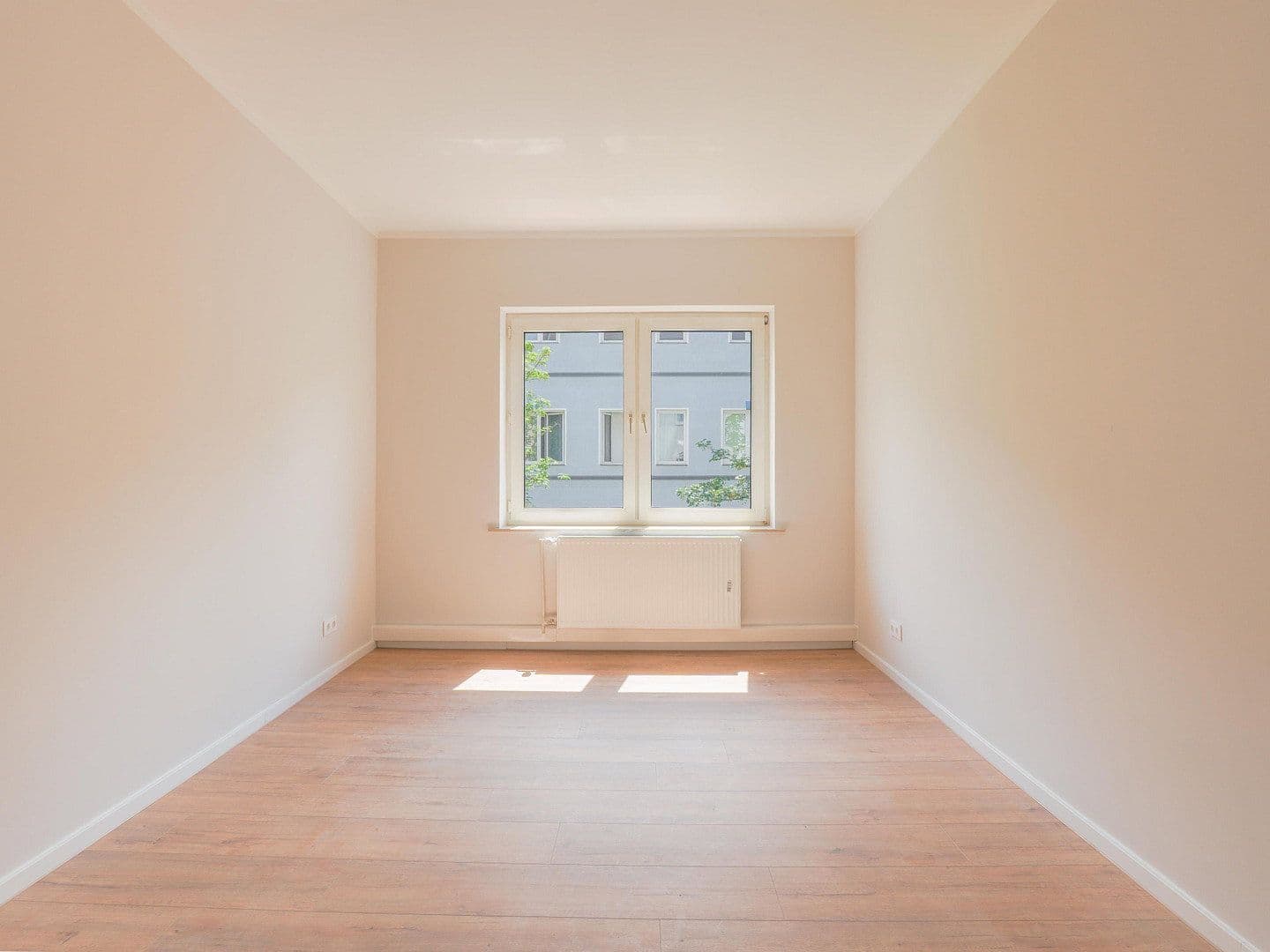 Pronájem bytu 2+1 65 m², Siemensstraße 52, Düsseldorf, Severní Porýní-Vestfálsko Pronájem bytu 2+1 65 m², Siemensstraße 52, Düsseldorf, Severní Porýní-Vestfálsko