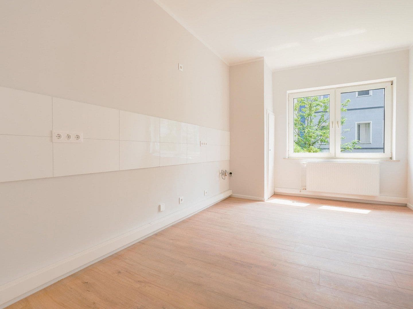 Pronájem bytu 2+1 65 m², Siemensstraße 52, Düsseldorf, Severní Porýní-Vestfálsko Pronájem bytu 2+1 65 m², Siemensstraße 52, Düsseldorf, Severní Porýní-Vestfálsko