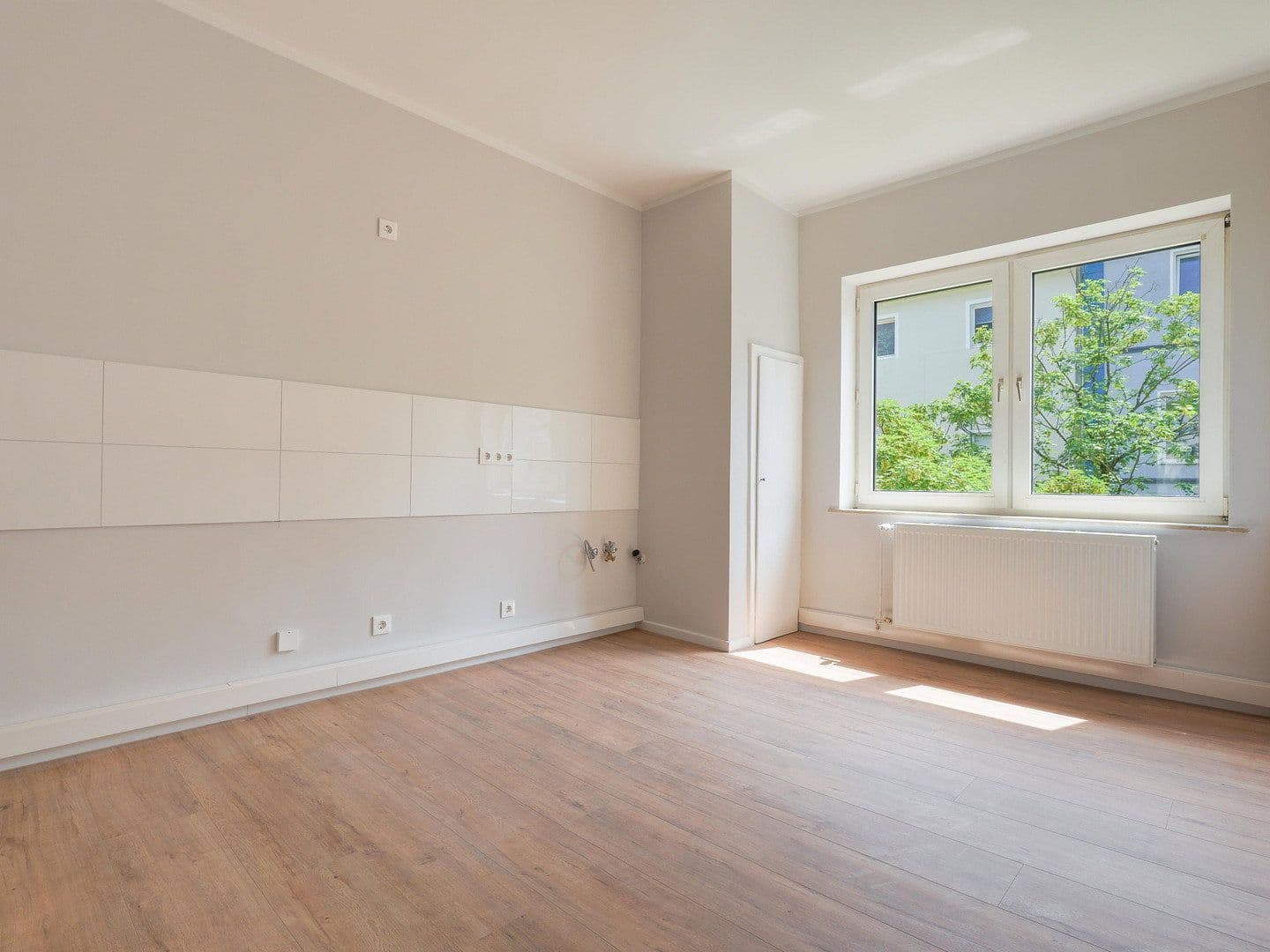 Pronájem bytu 2+1 65 m², Siemensstraße 52, Düsseldorf, Severní Porýní-Vestfálsko Pronájem bytu 2+1 65 m², Siemensstraße 52, Düsseldorf, Severní Porýní-Vestfálsko