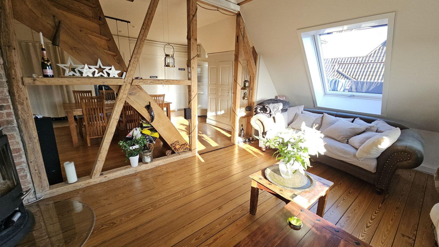 Prodej bytu 4+1 125 m², Stuttgart, Bádensko-Württembersko Prodej bytu 4+1 125 m², Stuttgart, Bádensko-Württembersko