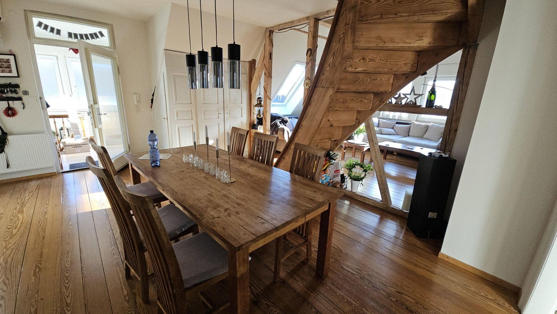 Prodej bytu 4+1 125 m², Stuttgart, Bádensko-Württembersko Prodej bytu 4+1 125 m², Stuttgart, Bádensko-Württembersko