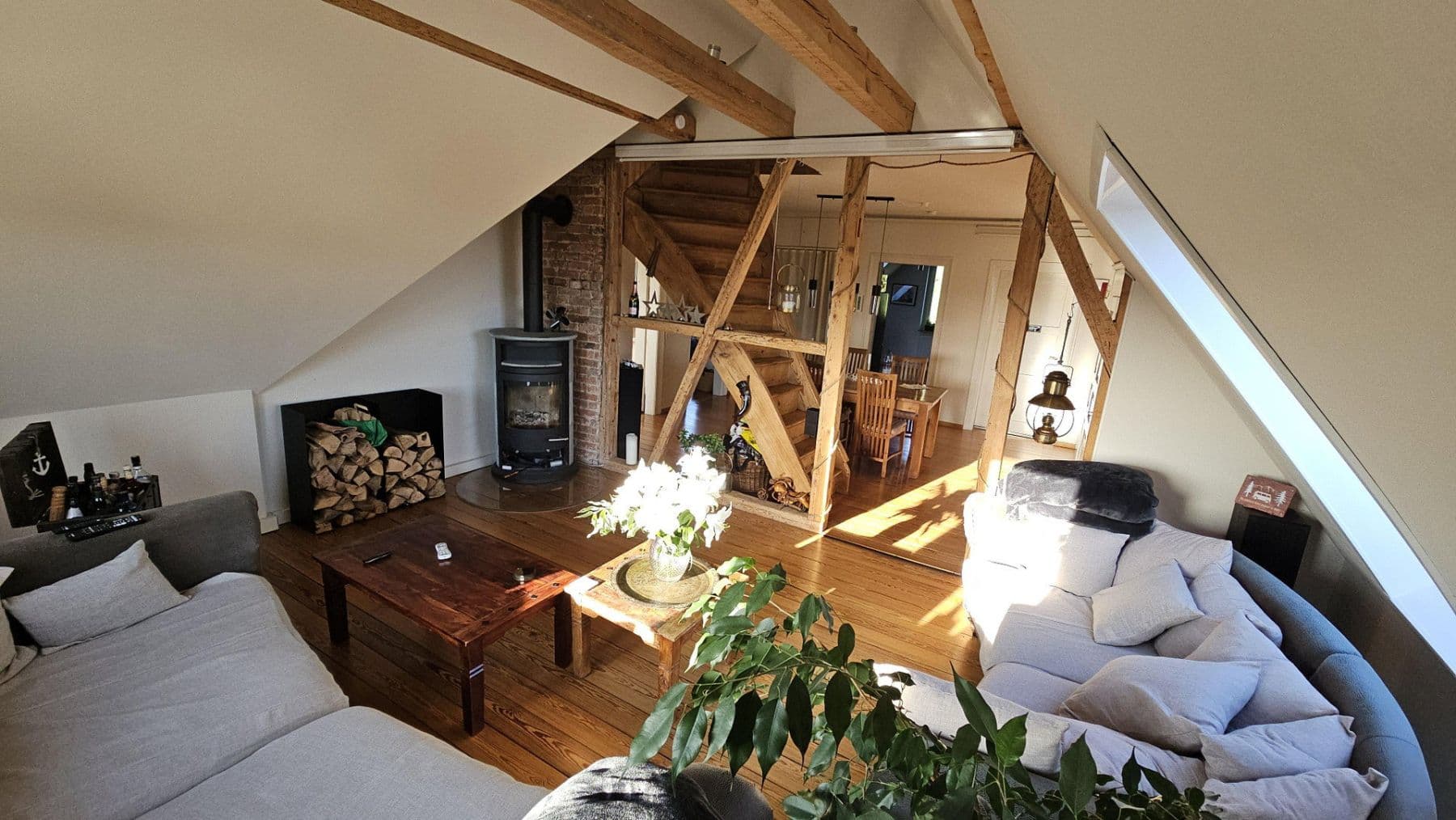Prodej bytu 4+1 125 m², Stuttgart, Bádensko-Württembersko Prodej bytu 4+1 125 m², Stuttgart, Bádensko-Württembersko