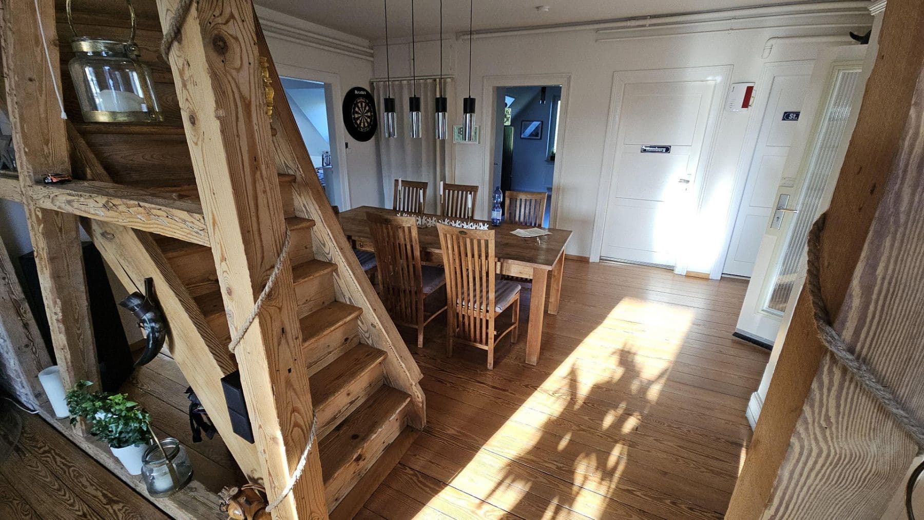Prodej bytu 4+1 125 m², Stuttgart, Bádensko-Württembersko Prodej bytu 4+1 125 m², Stuttgart, Bádensko-Württembersko