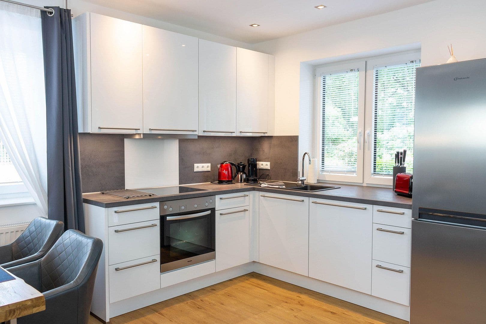 Prodej domu 55 m², pozemek 1.500 m², Lehmkuhle 1, Undeloh, Dolní Sasko Prodej domu 55 m², pozemek 1.500 m², Lehmkuhle 1, Undeloh, Dolní Sasko