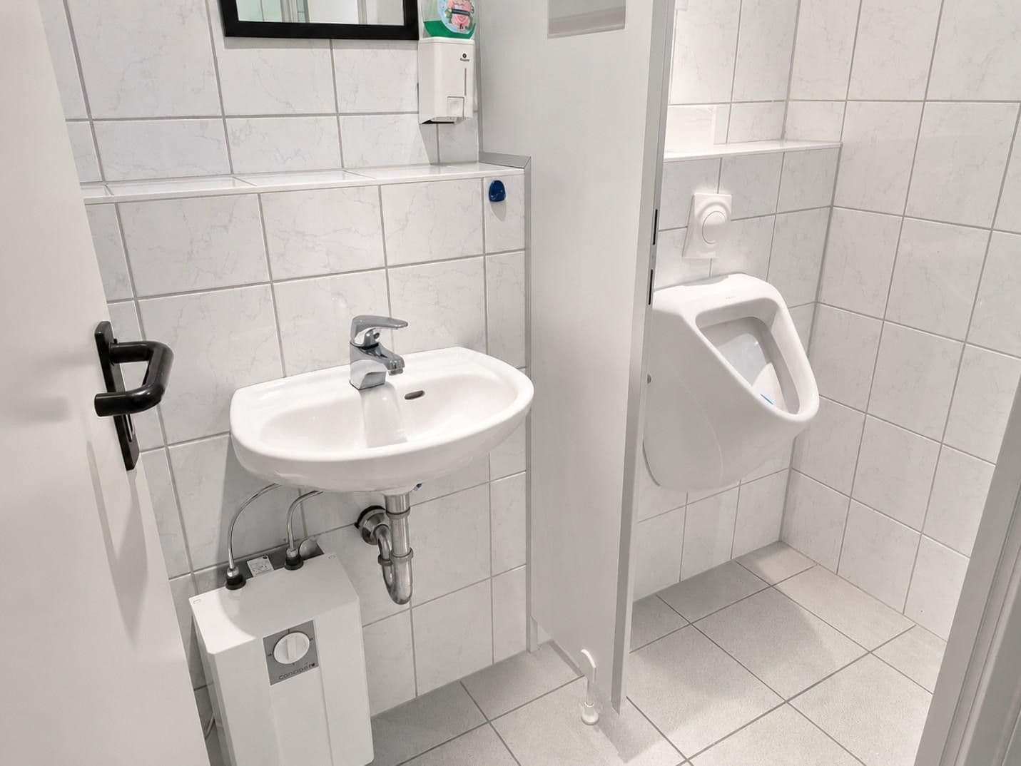 Prodej nebytového prostoru 282 m², Heusenstamm, Hessen Prodej nebytového prostoru 282 m², Heusenstamm, Hessen