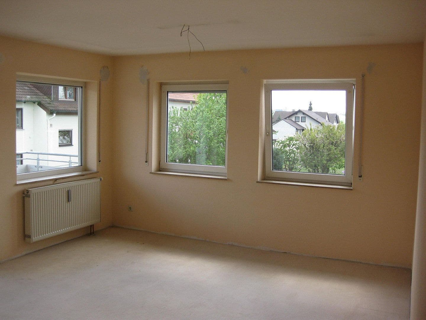 Pronájem bytu 3+1 76 m², Riedstraße 48, Althengstett, Bádensko-Württembersko Pronájem bytu 3+1 76 m², Riedstraße 48, Althengstett, Bádensko-Württembersko