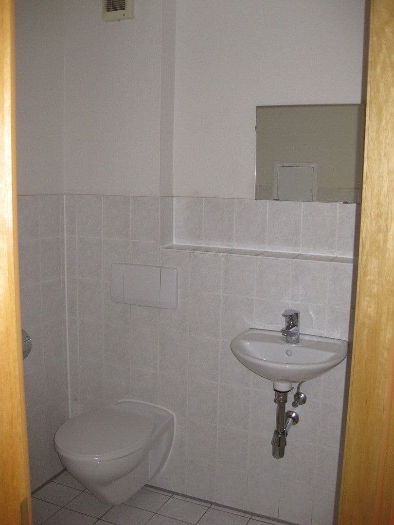 Pronájem bytu 3+1 76 m², Riedstraße 48, Althengstett, Bádensko-Württembersko Pronájem bytu 3+1 76 m², Riedstraße 48, Althengstett, Bádensko-Württembersko