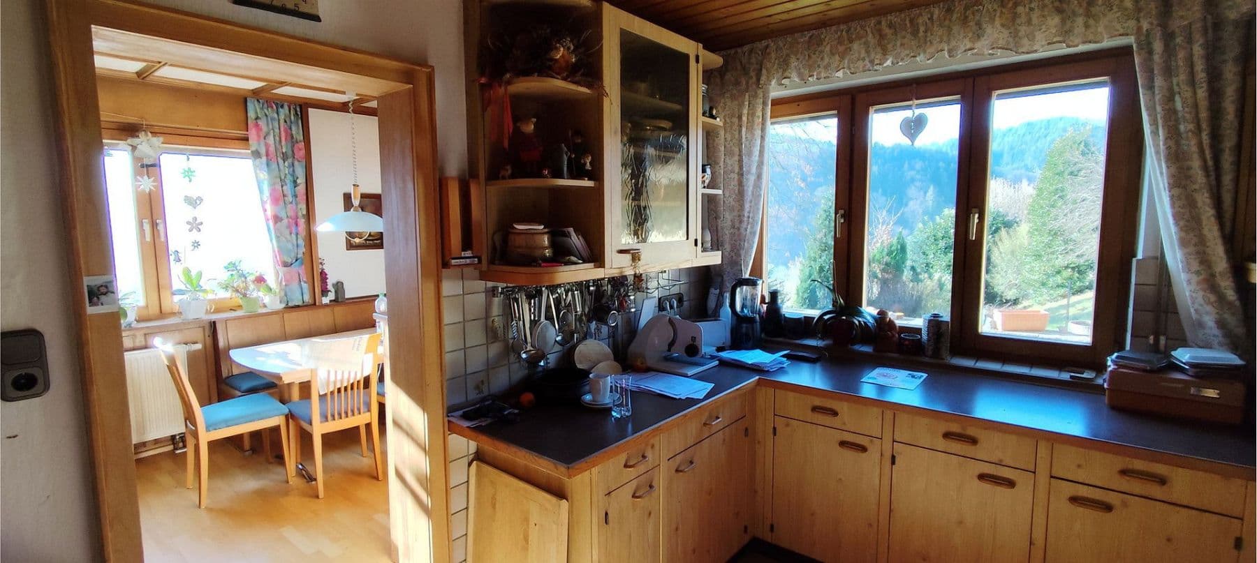 Prodej domu 200 m², pozemek 800 m², Jahnstraße 17, Oppenau, Bádensko-Württembersko Prodej domu 200 m², pozemek 800 m², Jahnstraße 17, Oppenau, Bádensko-Württembersko