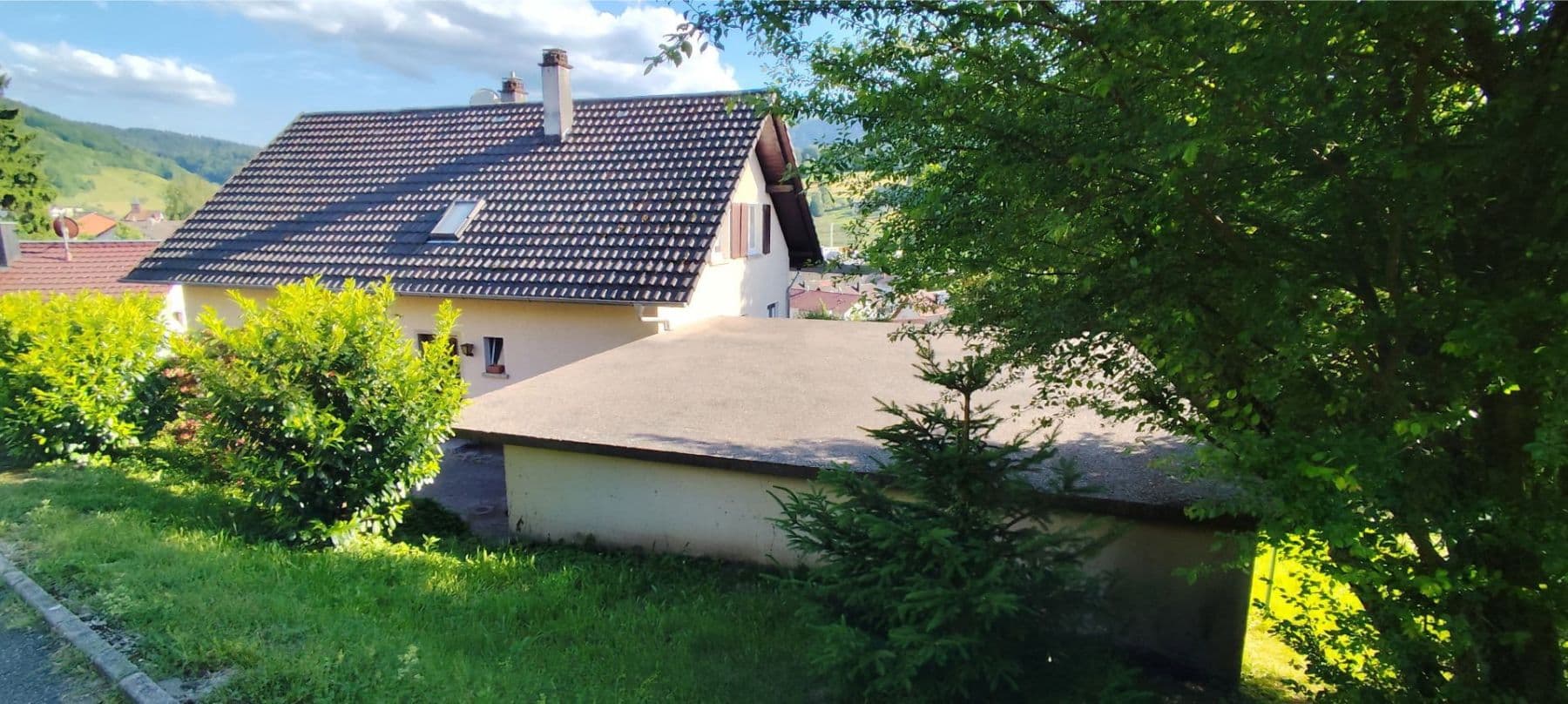 Prodej domu 200 m², pozemek 800 m², Jahnstraße 17, Oppenau, Bádensko-Württembersko Prodej domu 200 m², pozemek 800 m², Jahnstraße 17, Oppenau, Bádensko-Württembersko