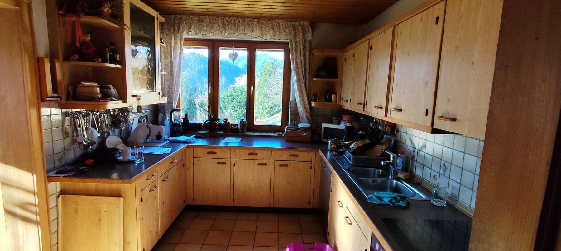 Prodej domu 200 m², pozemek 800 m², Jahnstraße 17, Oppenau, Bádensko-Württembersko Prodej domu 200 m², pozemek 800 m², Jahnstraße 17, Oppenau, Bádensko-Württembersko