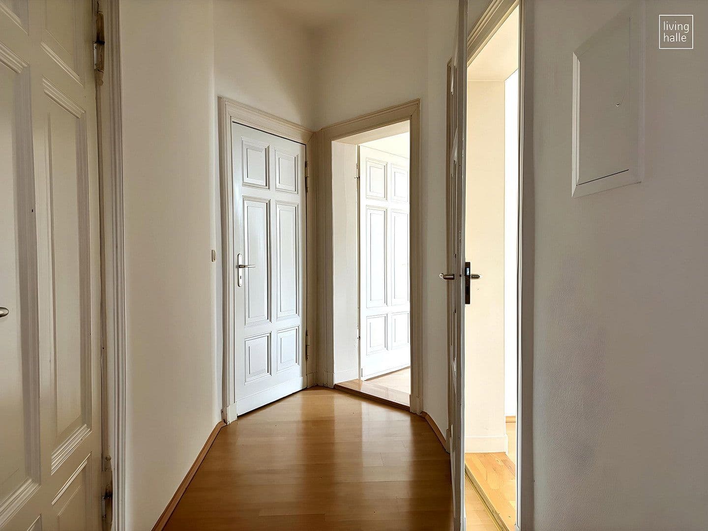Pronájem bytu 3+1 70 m², Ernst-Kromayer-Straße 11, Halle, Sasko-Anhaltsko Pronájem bytu 3+1 70 m², Ernst-Kromayer-Straße 11, Halle, Sasko-Anhaltsko