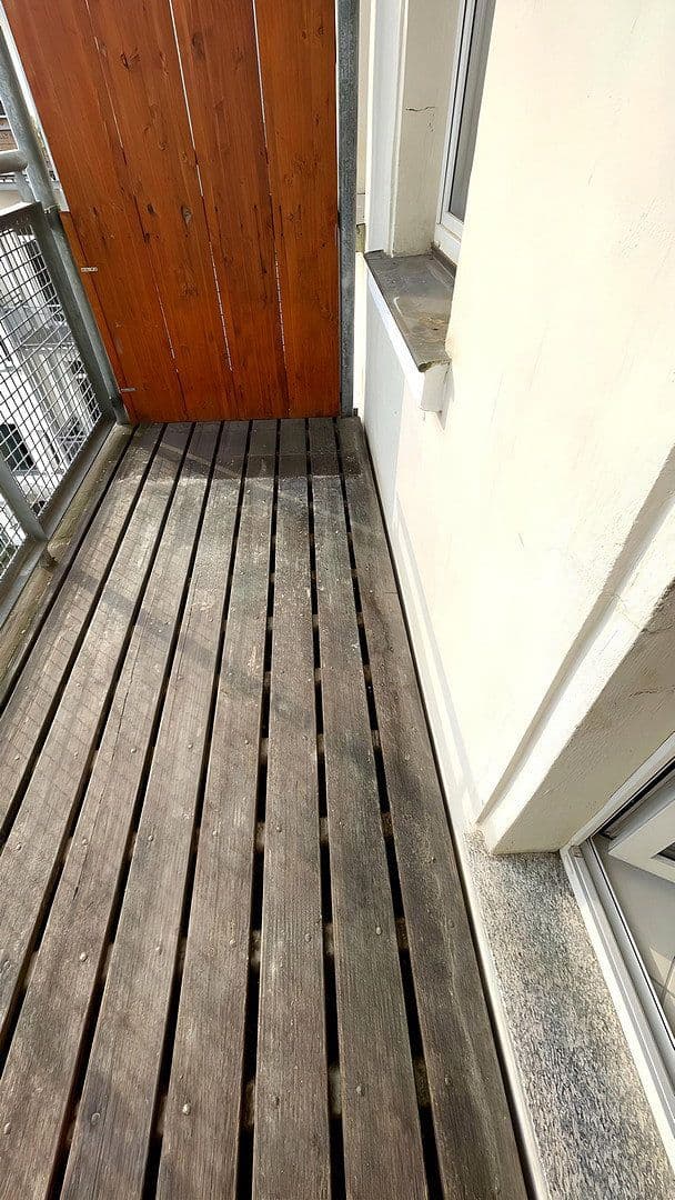 Pronájem bytu 3+1 75 m², Reginenstr. 18, Leipzig, Sasko Pronájem bytu 3+1 75 m², Reginenstr. 18, Leipzig, Sasko
