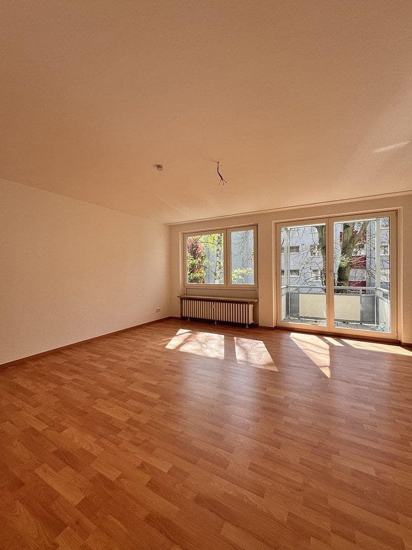 Pronájem bytu 3+1 82 m², Paracelsusstraße 7, Bonn, Severní Porýní-Vestfálsko Pronájem bytu 3+1 82 m², Paracelsusstraße 7, Bonn, Severní Porýní-Vestfálsko