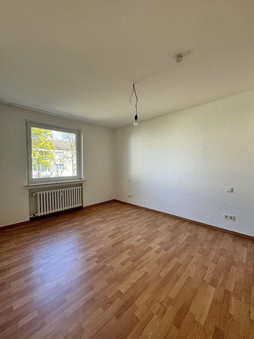 Pronájem bytu 3+1 82 m², Paracelsusstraße 7, Bonn, Severní Porýní-Vestfálsko Pronájem bytu 3+1 82 m², Paracelsusstraße 7, Bonn, Severní Porýní-Vestfálsko
