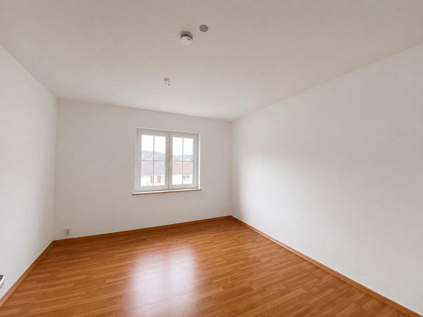 Pronájem bytu 4+1 78 m², Webertalstr. 21, Oberndorf am Neckar, Bádensko-Württembersko Pronájem bytu 4+1 78 m², Webertalstr. 21, Oberndorf am Neckar, Bádensko-Württembersko