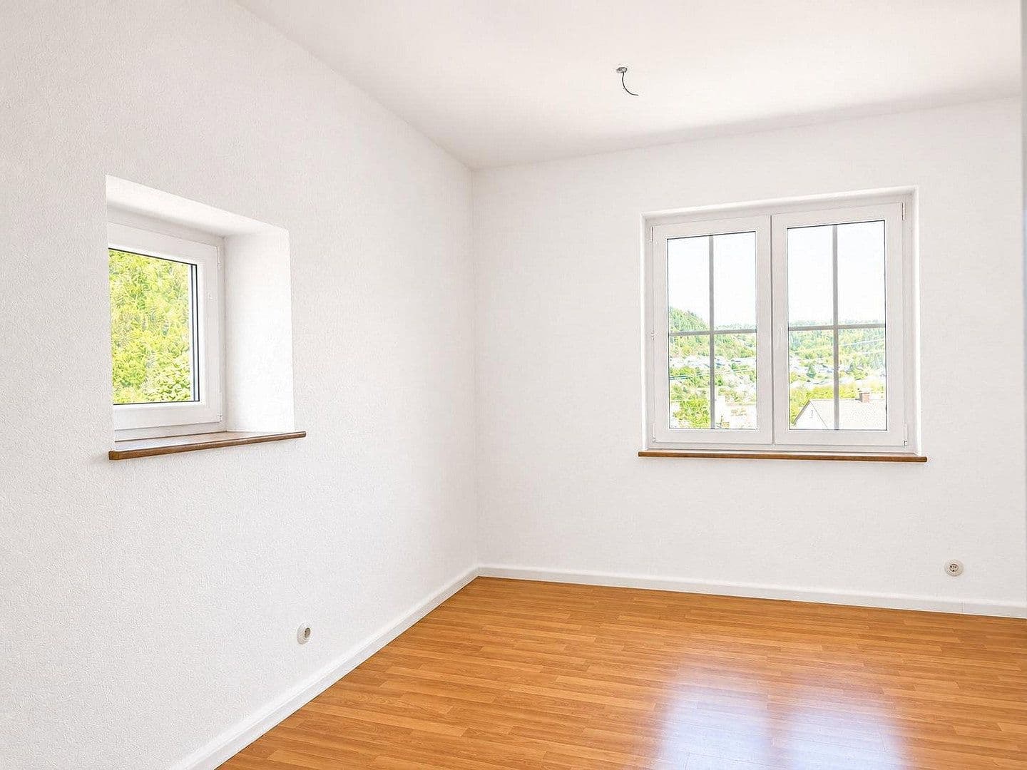Pronájem bytu 4+1 78 m², Webertalstr. 21, Oberndorf am Neckar, Bádensko-Württembersko Pronájem bytu 4+1 78 m², Webertalstr. 21, Oberndorf am Neckar, Bádensko-Württembersko