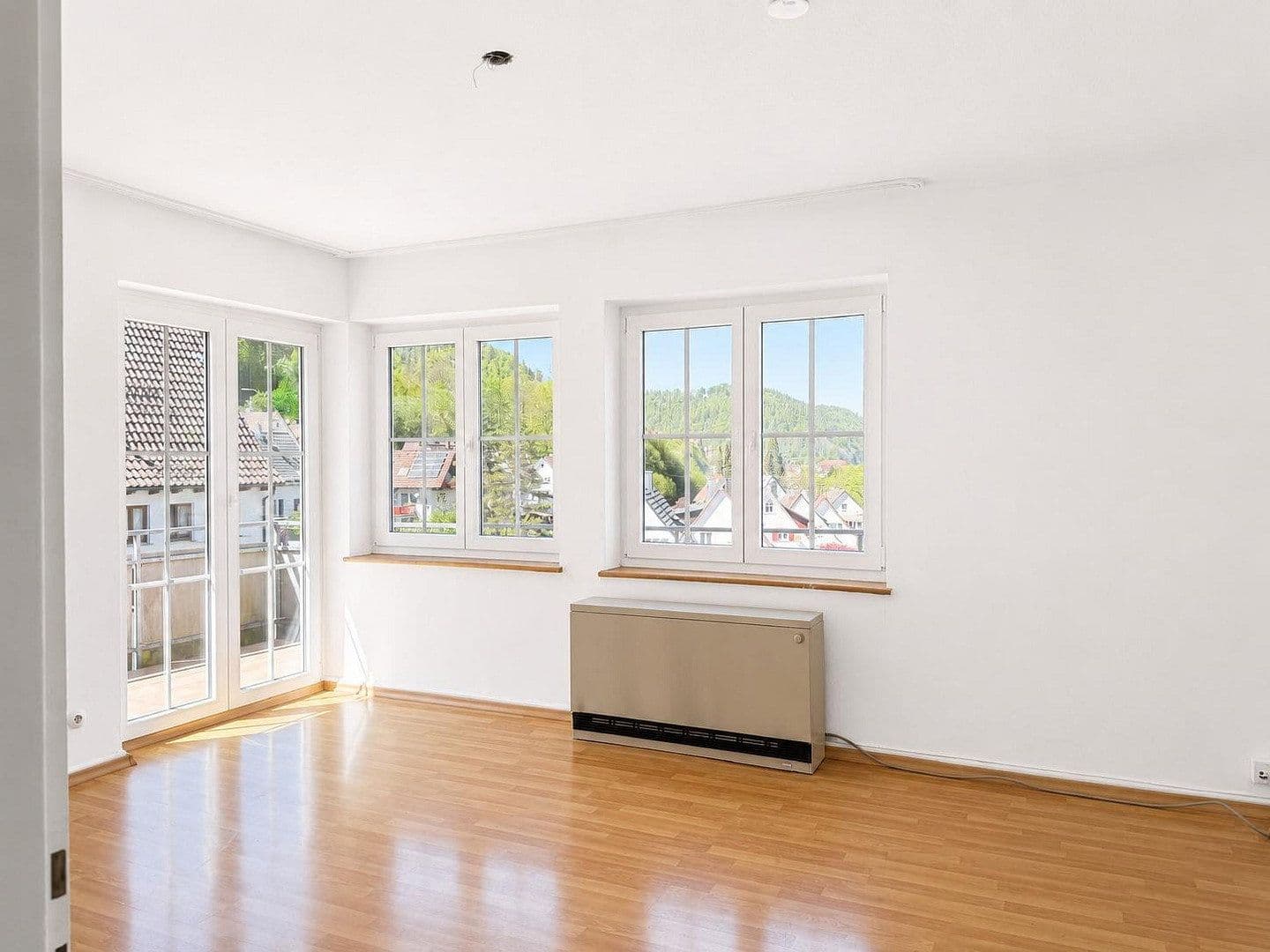 Pronájem bytu 4+1 78 m², Webertalstr. 21, Oberndorf am Neckar, Bádensko-Württembersko Pronájem bytu 4+1 78 m², Webertalstr. 21, Oberndorf am Neckar, Bádensko-Württembersko