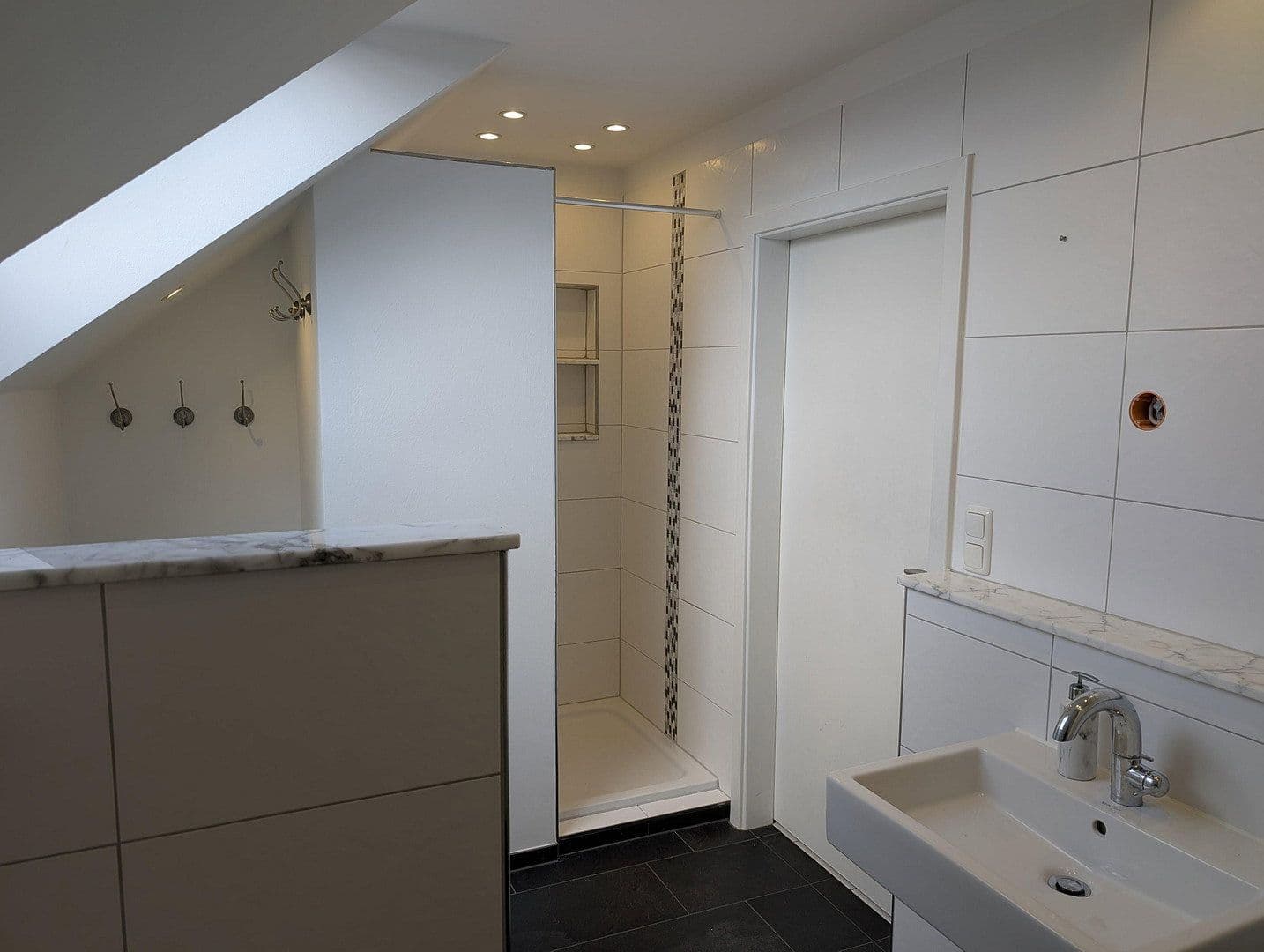 Pronájem bytu 2+1 120 m², Wuppertal, Severní Porýní-Vestfálsko Pronájem bytu 2+1 120 m², Wuppertal, Severní Porýní-Vestfálsko