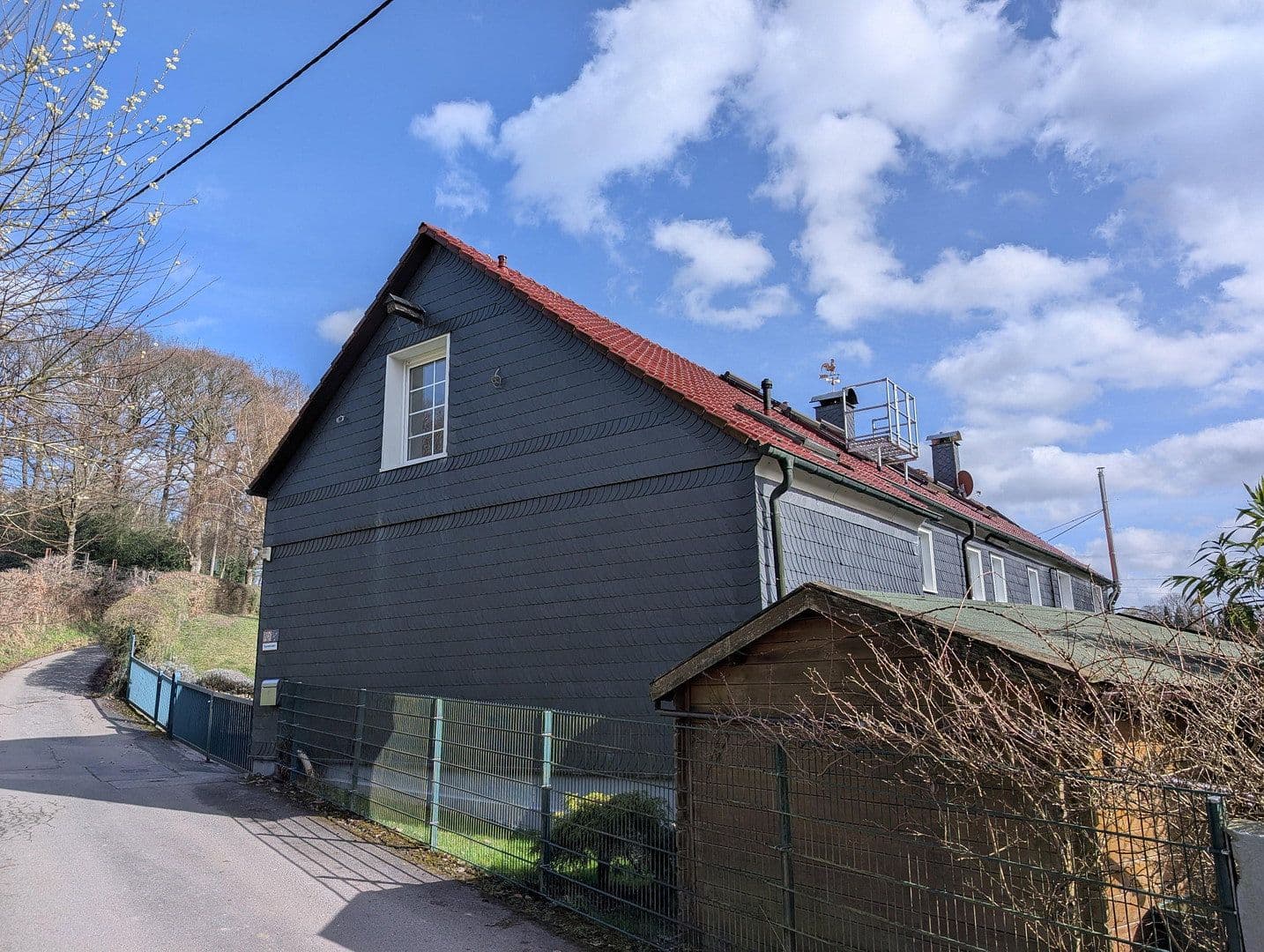Pronájem bytu 2+1 120 m², Wuppertal, Severní Porýní-Vestfálsko Pronájem bytu 2+1 120 m², Wuppertal, Severní Porýní-Vestfálsko