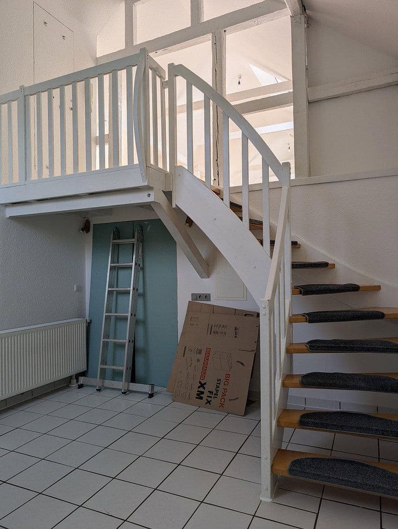 Pronájem bytu 2+1 120 m², Wuppertal, Severní Porýní-Vestfálsko Pronájem bytu 2+1 120 m², Wuppertal, Severní Porýní-Vestfálsko