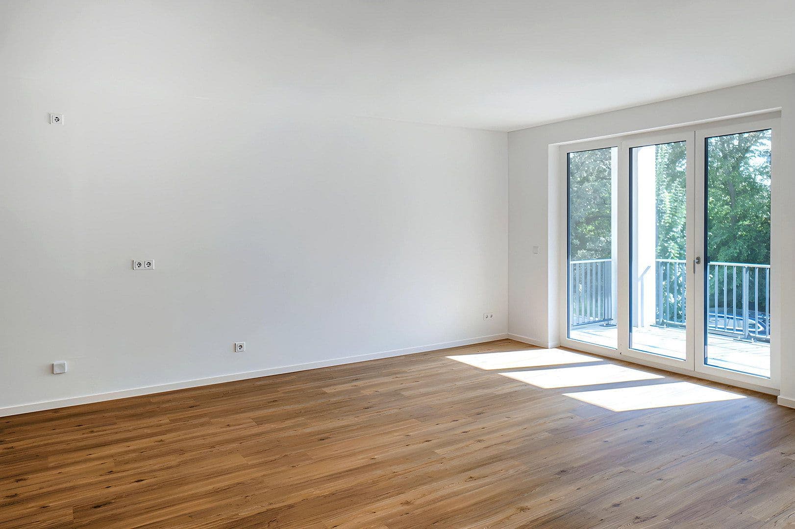 Pronájem bytu 3+1 82 m², Elsa-Neumann-Straße 45, Berlin, Berlín Pronájem bytu 3+1 82 m², Elsa-Neumann-Straße 45, Berlin, Berlín