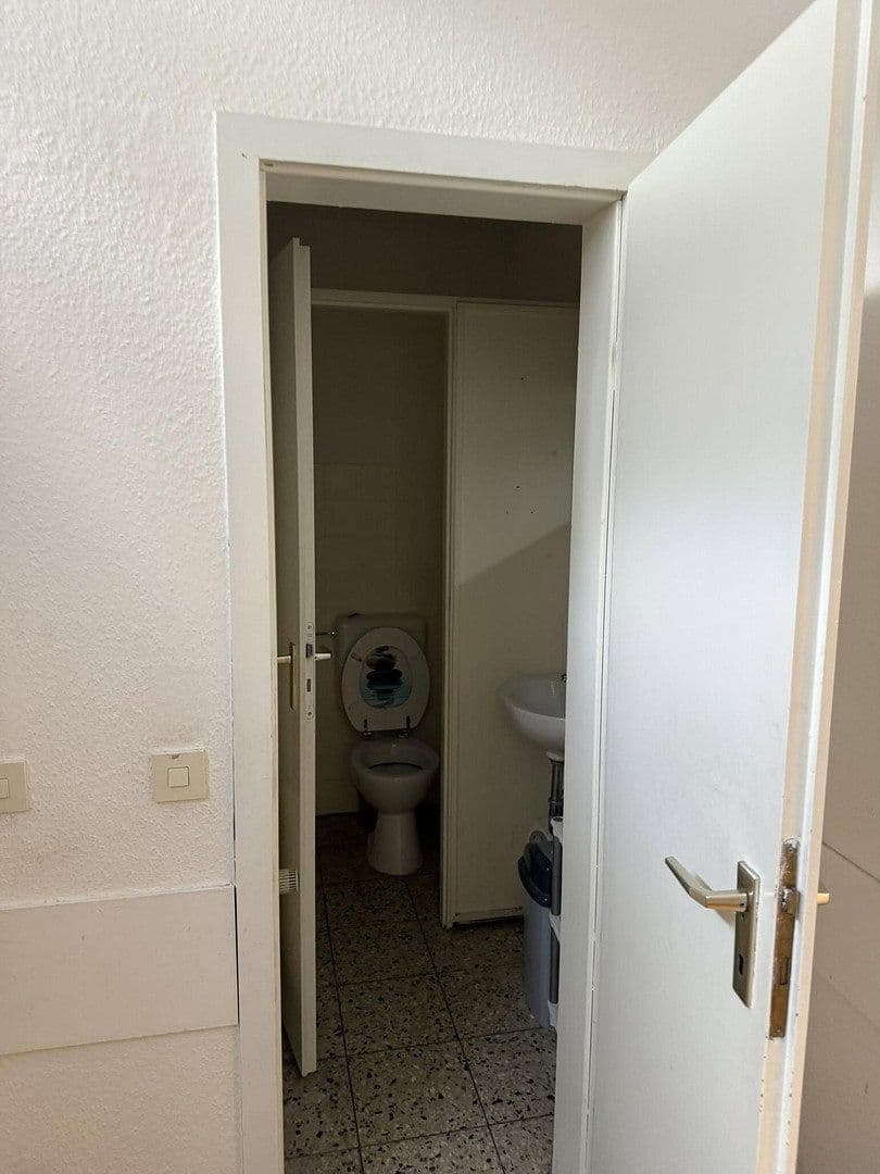 Pronájem nebytového prostoru 636 m², Stiftstr. 1 - 2, Herdecke, Severní Porýní-Vestfálsko Pronájem nebytového prostoru 636 m², Stiftstr. 1 - 2, Herdecke, Severní Porýní-Vestfálsko