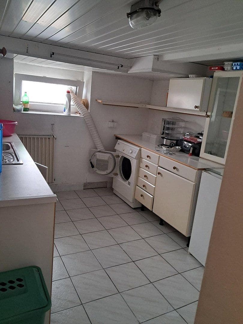 Prodej domu 115 m², pozemek 1.065 m², Bad Laasphe, Severní Porýní-Vestfálsko Prodej domu 115 m², pozemek 1.065 m², Bad Laasphe, Severní Porýní-Vestfálsko