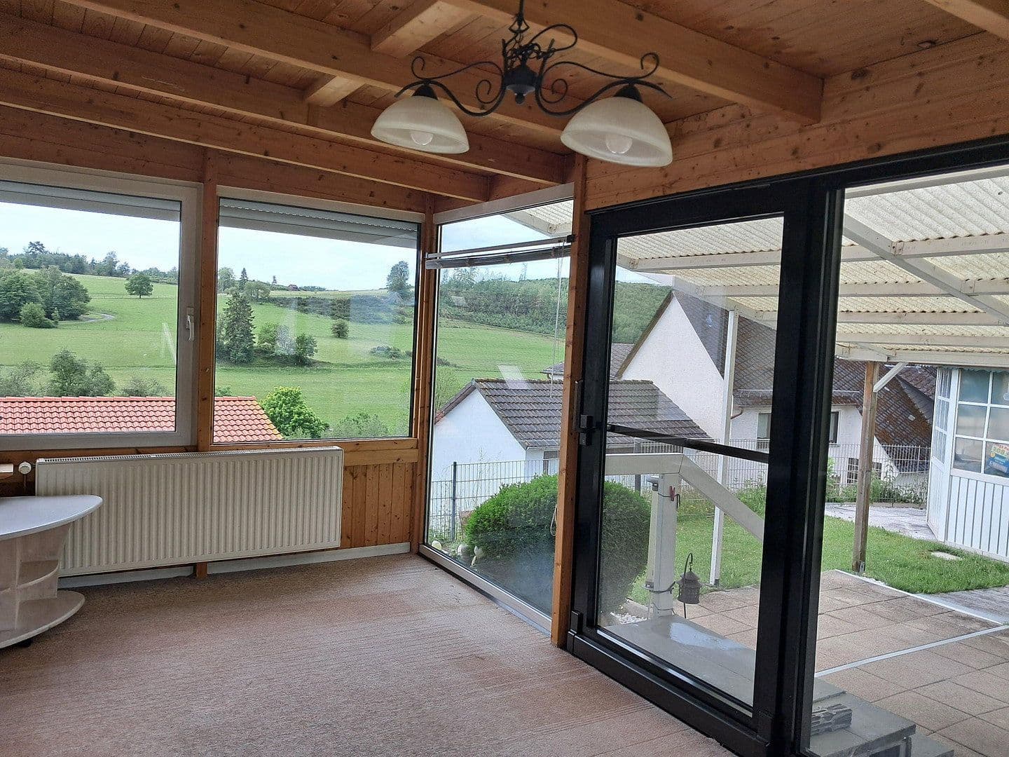 Prodej domu 115 m², pozemek 1.065 m², Bad Laasphe, Severní Porýní-Vestfálsko Prodej domu 115 m², pozemek 1.065 m², Bad Laasphe, Severní Porýní-Vestfálsko