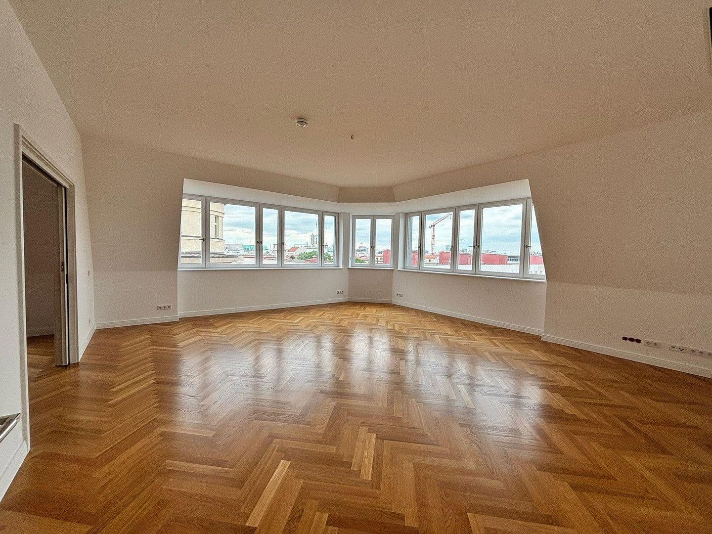 Prodej bytu 5+1 229 m², Berlin, Berlín Prodej bytu 5+1 229 m², Berlin, Berlín
