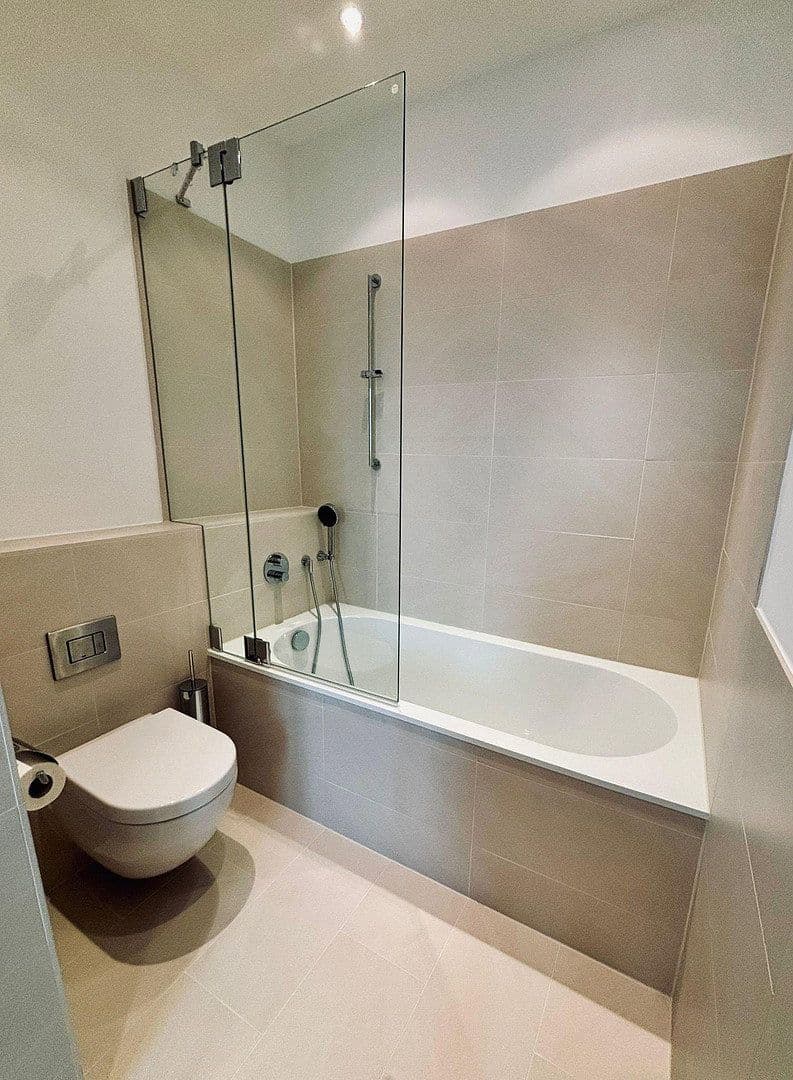 Prodej bytu 5+1 229 m², Berlin, Berlín Prodej bytu 5+1 229 m², Berlin, Berlín