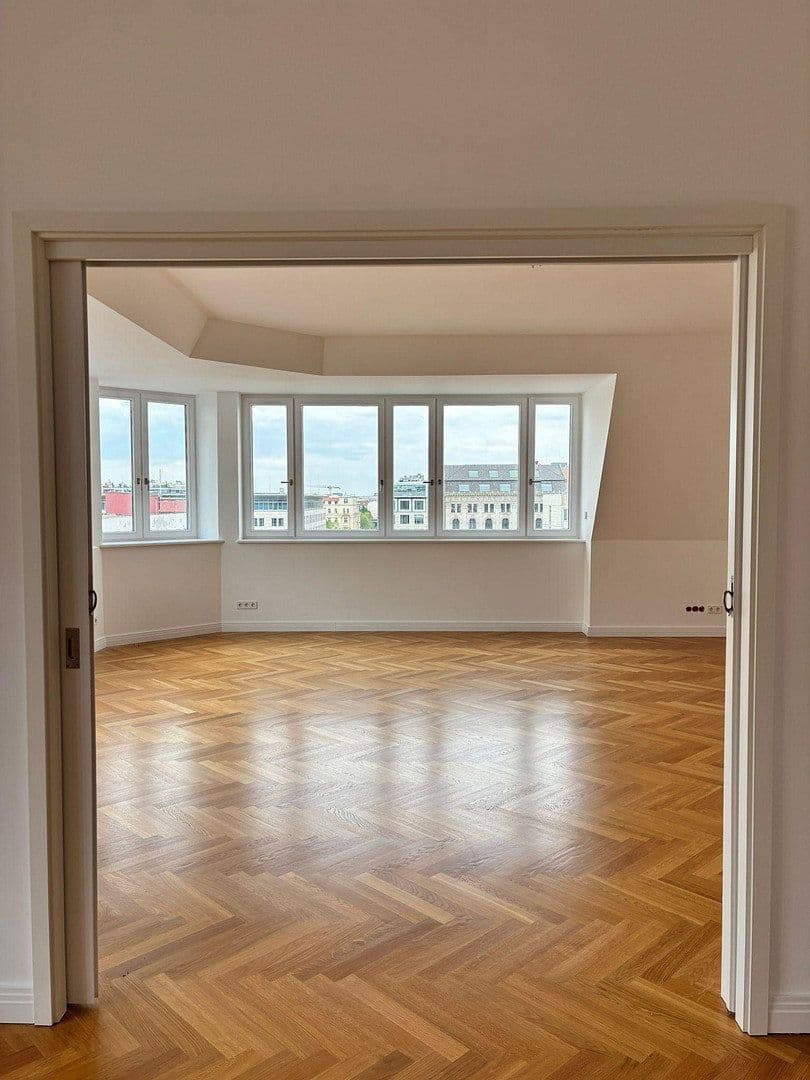 Prodej bytu 5+1 229 m², Berlin, Berlín Prodej bytu 5+1 229 m², Berlin, Berlín