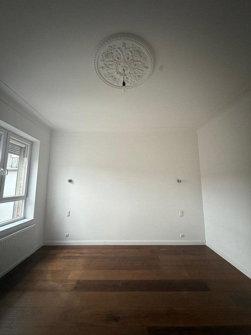 Prodej domu 220 m², pozemek 198 m², Theodor-Frings-Allee 7, Viersen, Severní Porýní-Vestfálsko Prodej domu 220 m², pozemek 198 m², Theodor-Frings-Allee 7, Viersen, Severní Porýní-Vestfálsko