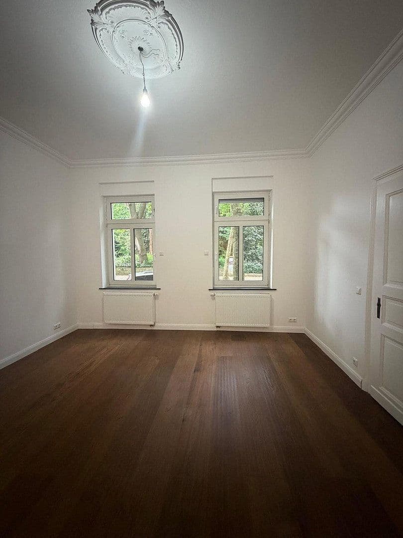 Prodej domu 220 m², pozemek 198 m², Theodor-Frings-Allee 7, Viersen, Severní Porýní-Vestfálsko Prodej domu 220 m², pozemek 198 m², Theodor-Frings-Allee 7, Viersen, Severní Porýní-Vestfálsko