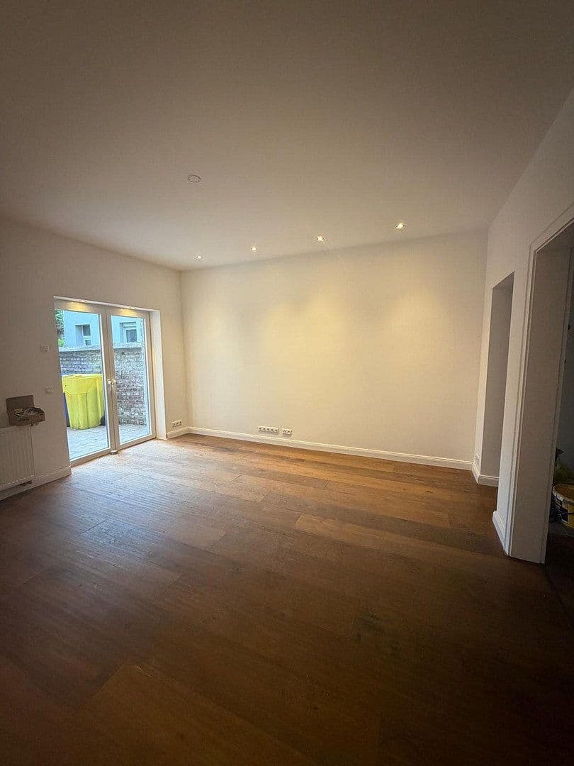 Prodej domu 220 m², pozemek 198 m², Theodor-Frings-Allee 7, Viersen, Severní Porýní-Vestfálsko Prodej domu 220 m², pozemek 198 m², Theodor-Frings-Allee 7, Viersen, Severní Porýní-Vestfálsko