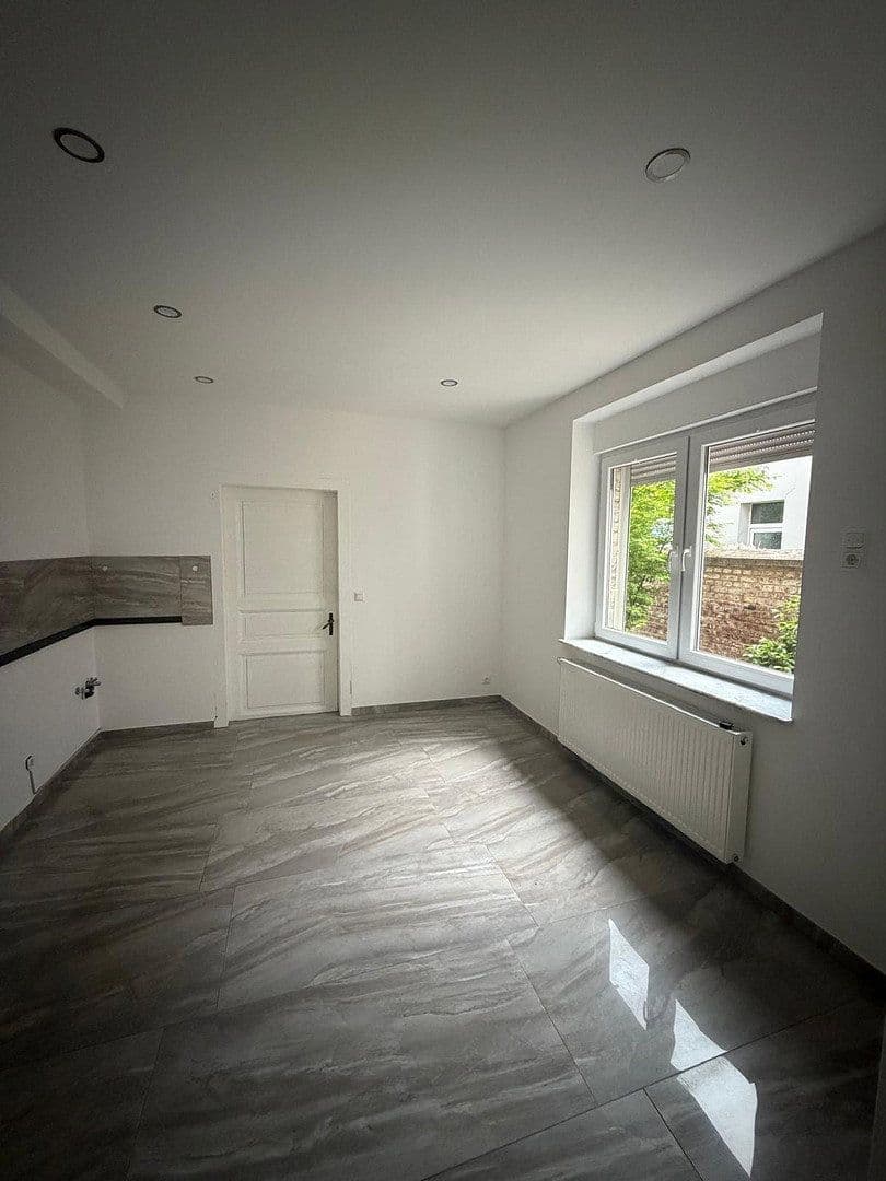 Prodej domu 220 m², pozemek 198 m², Theodor-Frings-Allee 7, Viersen, Severní Porýní-Vestfálsko Prodej domu 220 m², pozemek 198 m², Theodor-Frings-Allee 7, Viersen, Severní Porýní-Vestfálsko