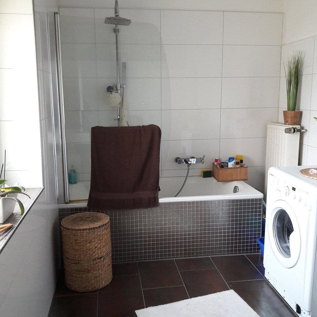 Pronájem bytu 4+1 92 m², Hüttmannstr. 34, Essen, Severní Porýní-Vestfálsko Pronájem bytu 4+1 92 m², Hüttmannstr. 34, Essen, Severní Porýní-Vestfálsko