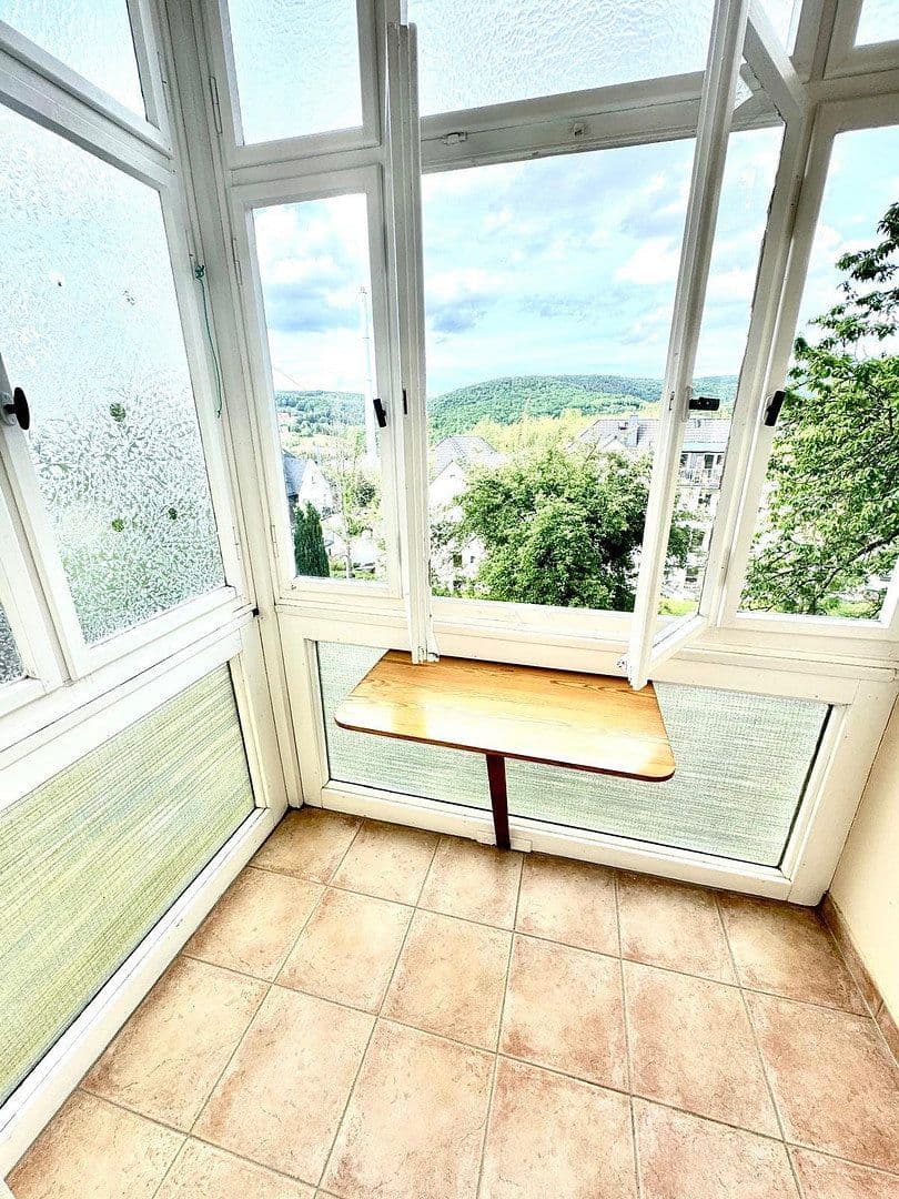 Pronájem bytu 2+kk 70 m², Schwarzenberger Str. 75, Aue-Bad Schlema, Sasko Pronájem bytu 2+kk 70 m², Schwarzenberger Str. 75, Aue-Bad Schlema, Sasko