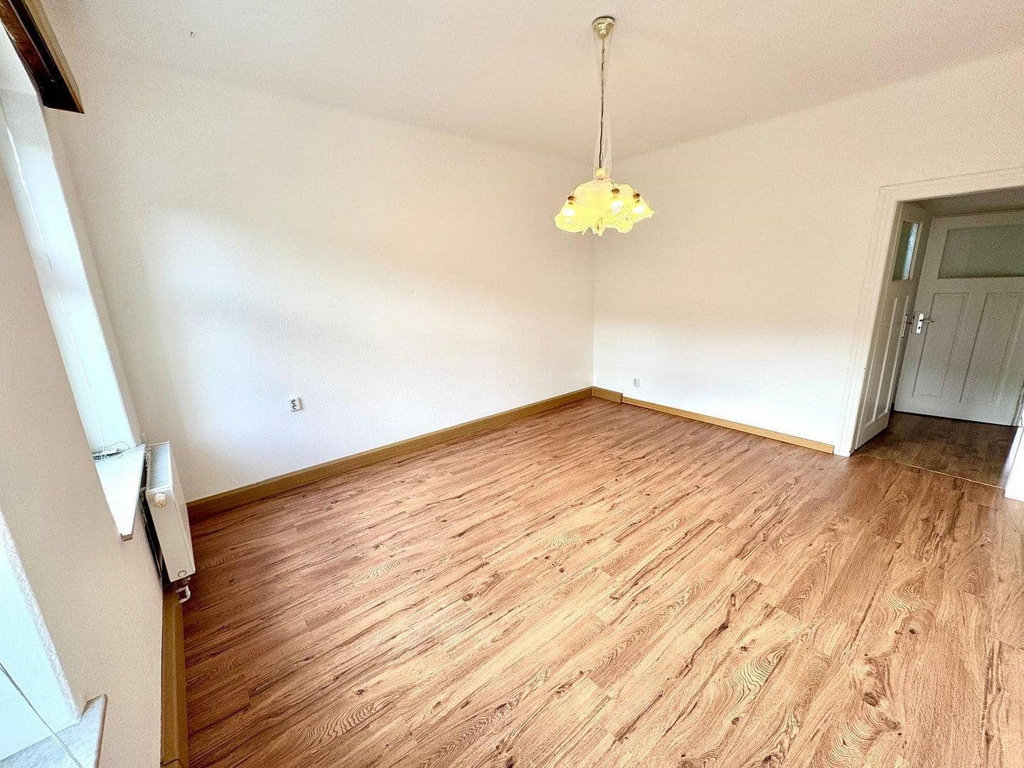 Pronájem bytu 2+kk 70 m², Schwarzenberger Str. 75, Aue-Bad Schlema, Sasko Pronájem bytu 2+kk 70 m², Schwarzenberger Str. 75, Aue-Bad Schlema, Sasko