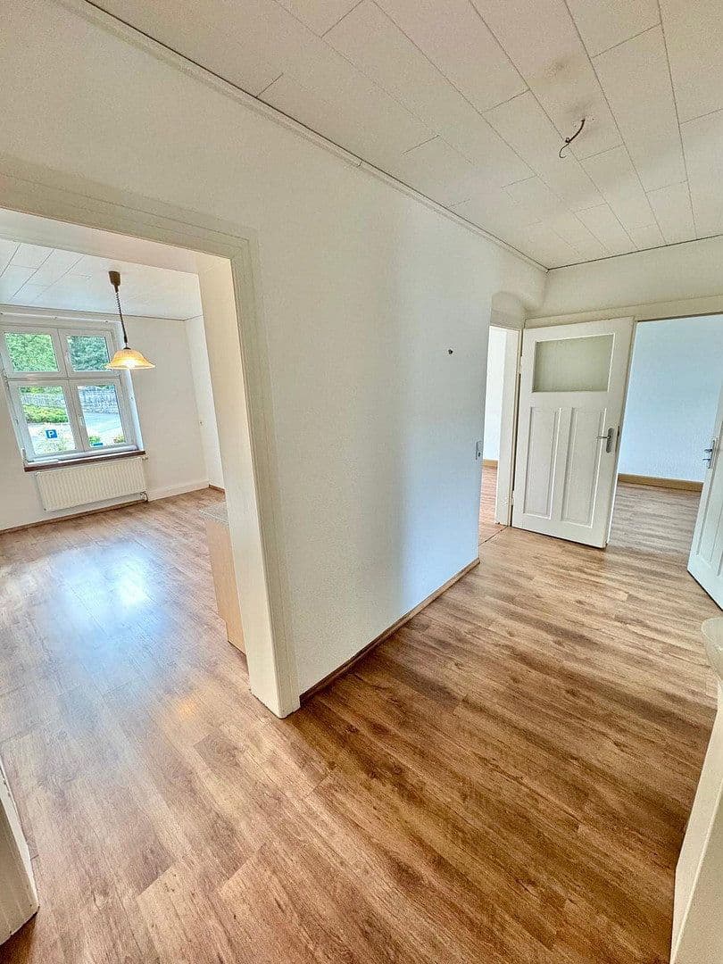 Pronájem bytu 2+kk 70 m², Schwarzenberger Str. 75, Aue-Bad Schlema, Sasko Pronájem bytu 2+kk 70 m², Schwarzenberger Str. 75, Aue-Bad Schlema, Sasko