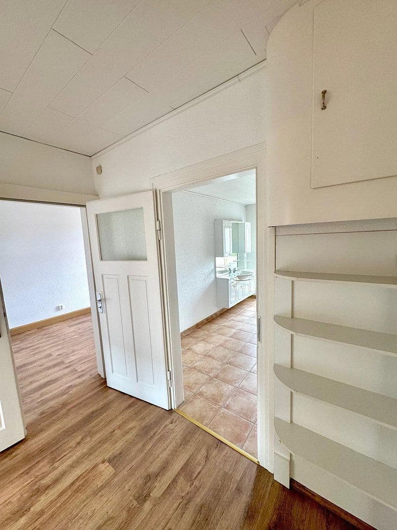 Pronájem bytu 2+kk 70 m², Schwarzenberger Str. 75, Aue-Bad Schlema, Sasko Pronájem bytu 2+kk 70 m², Schwarzenberger Str. 75, Aue-Bad Schlema, Sasko