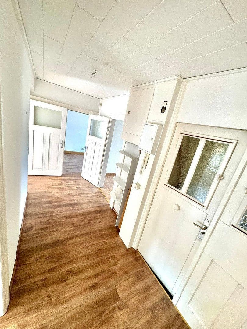 Pronájem bytu 2+kk 70 m², Schwarzenberger Str. 75, Aue-Bad Schlema, Sasko Pronájem bytu 2+kk 70 m², Schwarzenberger Str. 75, Aue-Bad Schlema, Sasko