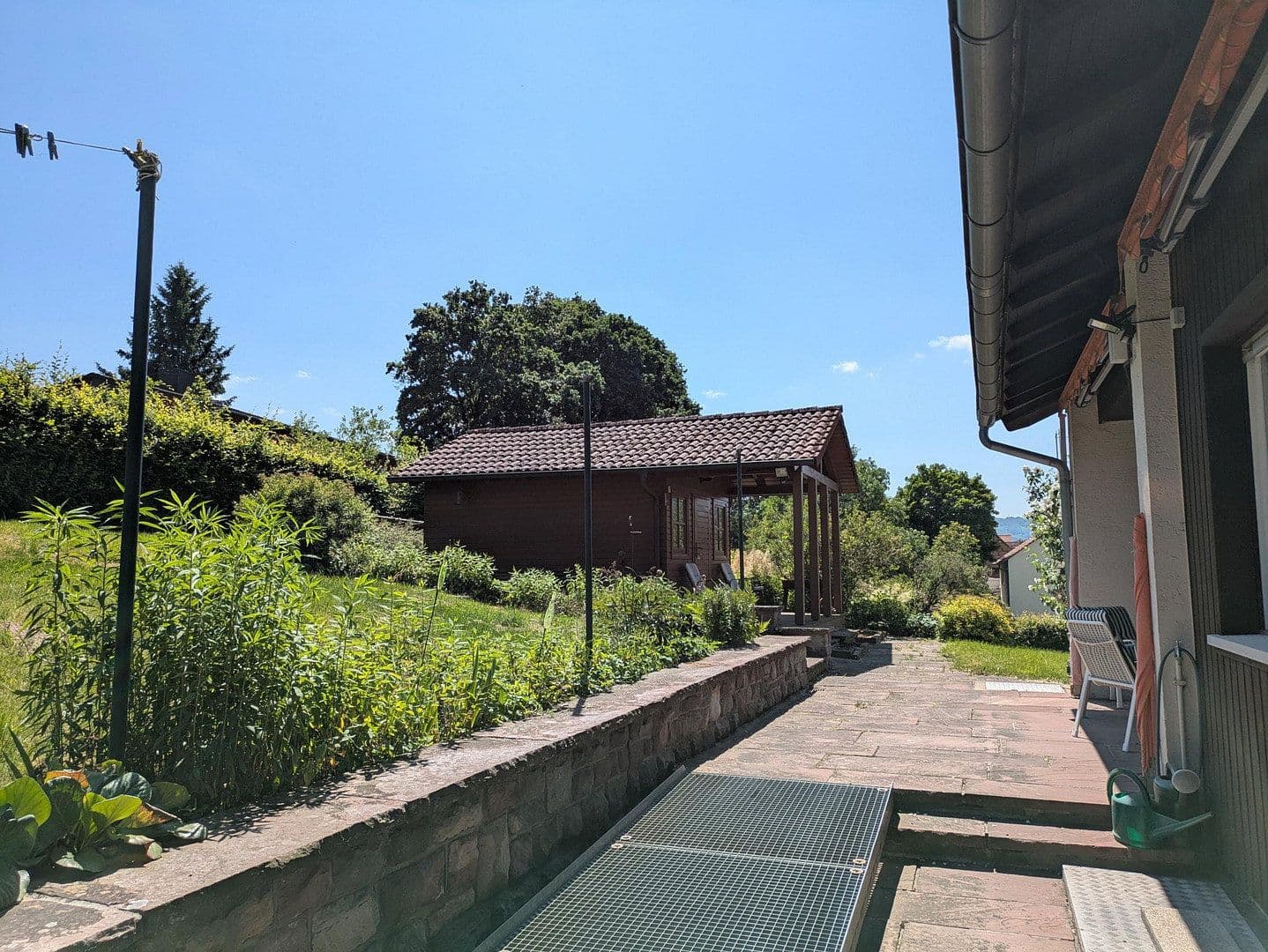 Prodej domu 160 m², pozemek 1.139 m², Hilders, Hessen Prodej domu 160 m², pozemek 1.139 m², Hilders, Hessen